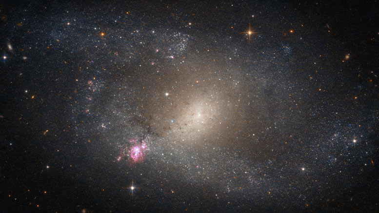 Hubble Space Telescope Views NGC 5398