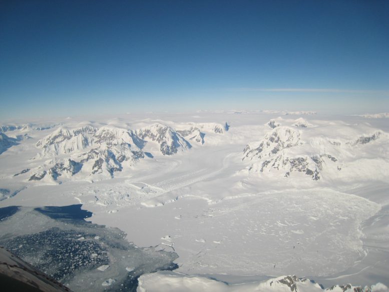 Ice Flowing in Antarctica