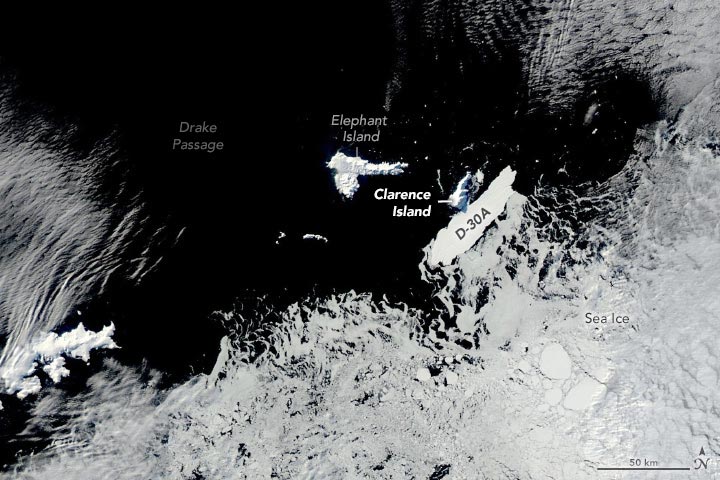Iceberg Grazes Clarence Island Annotated