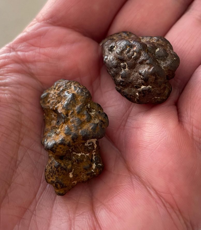 Iron(III) Oxide Concretions