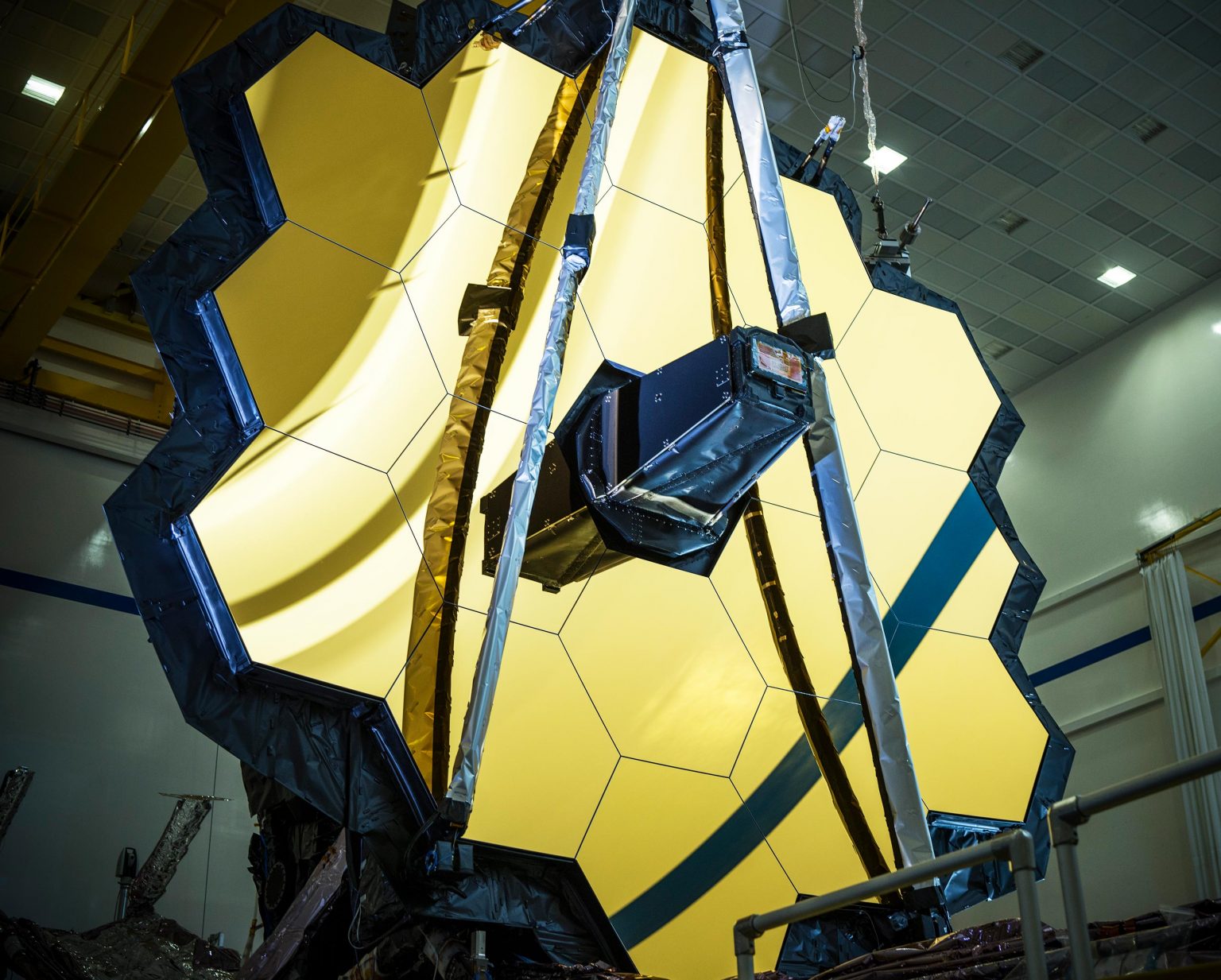 Nasas 10 Billion James Webb Space Telescope Completes Final