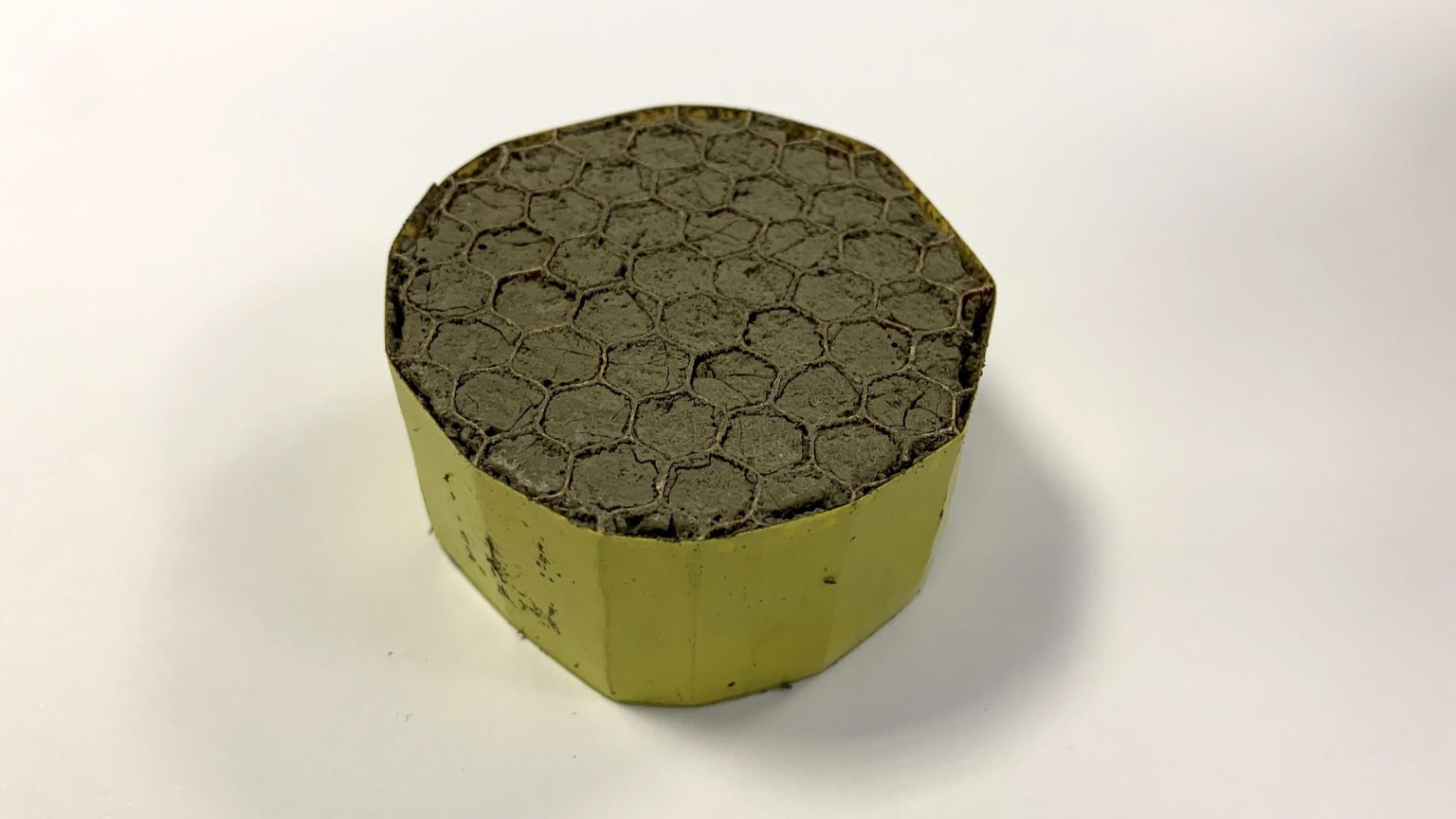 Meringue Like Graphene Based Aerogel Material Could Make Aircraft As meringue-like-graphene-based-aerogel-material-could-make-aircraft-as