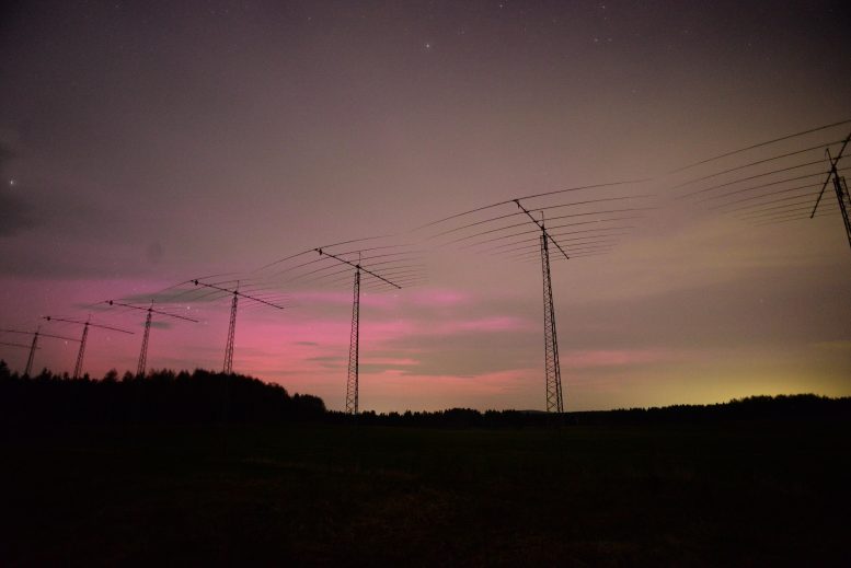 Low-Latitude Red Aurora Sighted at Rikubetsu, Japan