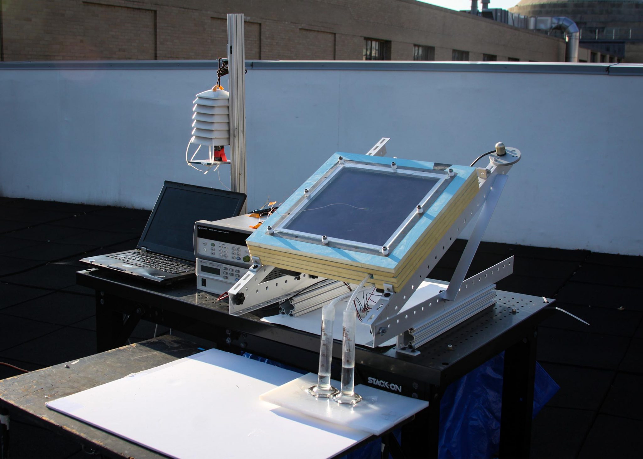 New MIT Solar-Powered System Efficiently Extracts Drinkable Water From ...