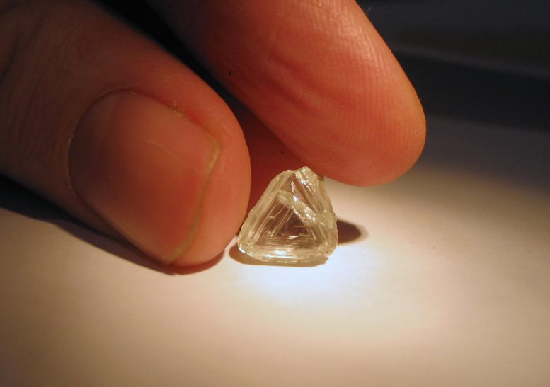Macle Diamond