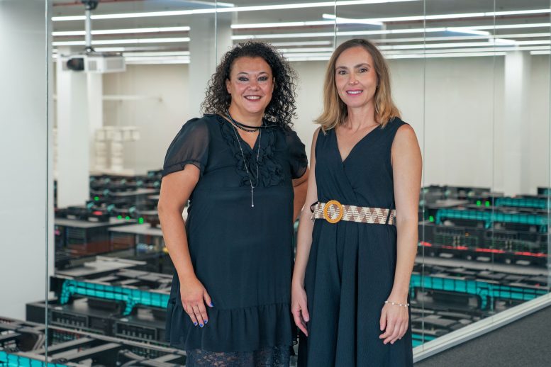 Maria Carolina Florian and Paula Petrone