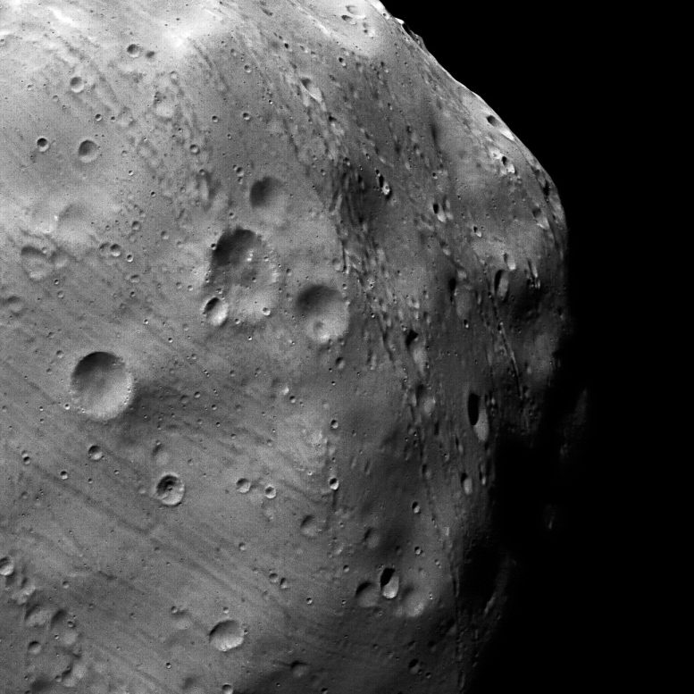 Mars Express HRSC Image of Phobos