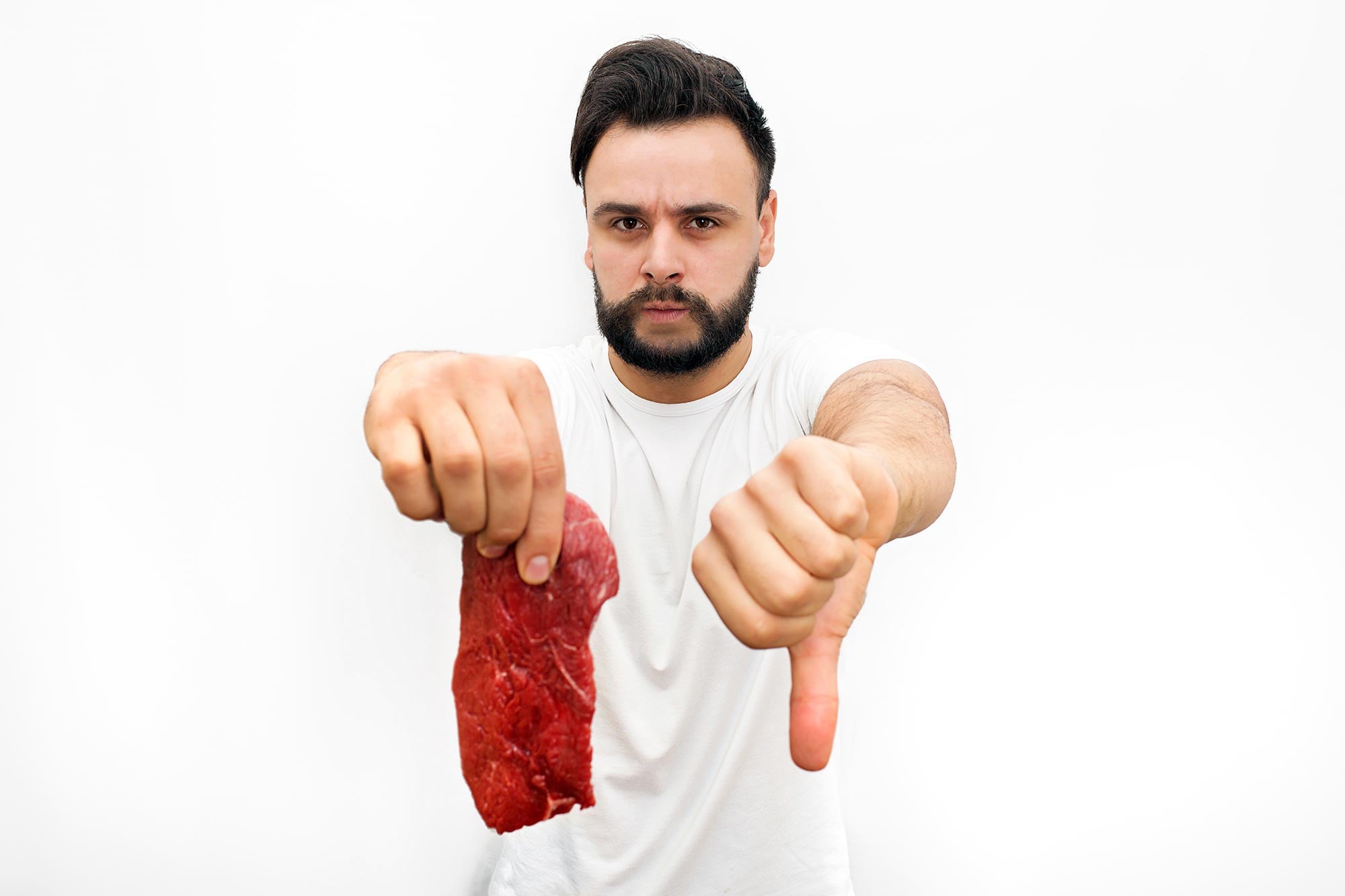 Esther's new favourite toy | Aliens in the Apple, image size:2000x1333