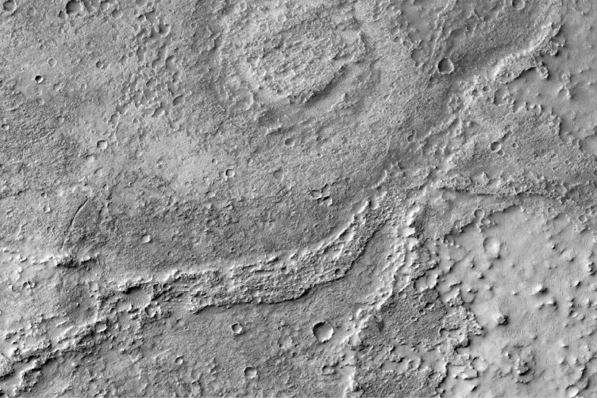 This Martian Region Is Hiding Thousands of Kilometers of Ancient Rivers
