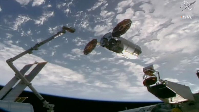 NASA Astronauts About to Capture Cygnus Cargo Craft