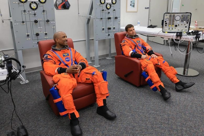 NASA Astronauts Victor Glover and Reid Wiseman