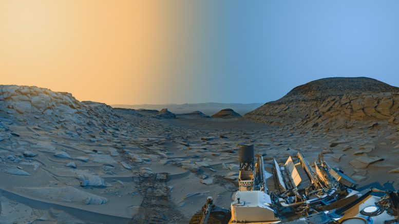 Η NASA καταγράφει εικόνες από το πρωί και το απόγευμα του Άρη σε μία «καρτ ποστάλ».