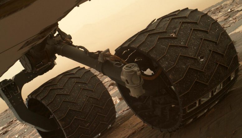 NASA Curiosity Rover Inspects Wheels