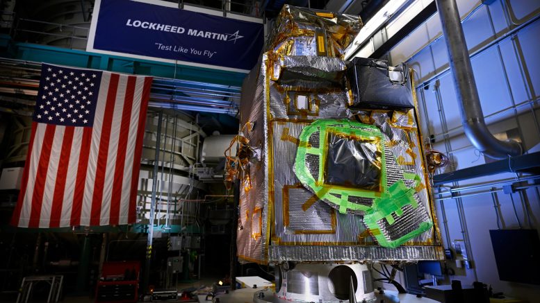Salle blanche de l'espace Lockheed Martin du pionnier lunaire de la NASA