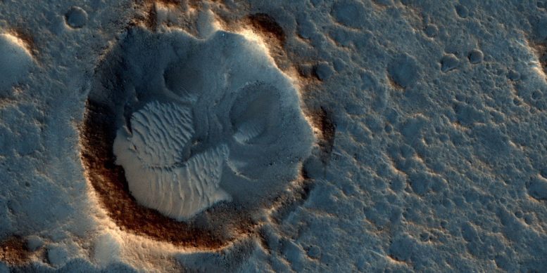 NASA Mars Orbiter Views Sites of Fiction Film's Mars Landings