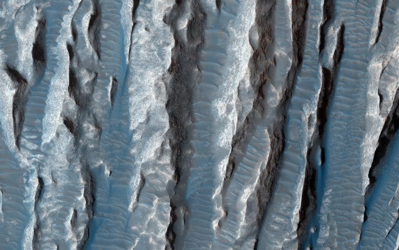 NASA Mars Reconnaissance Orbiter Completes 40,000 Mars Orbits