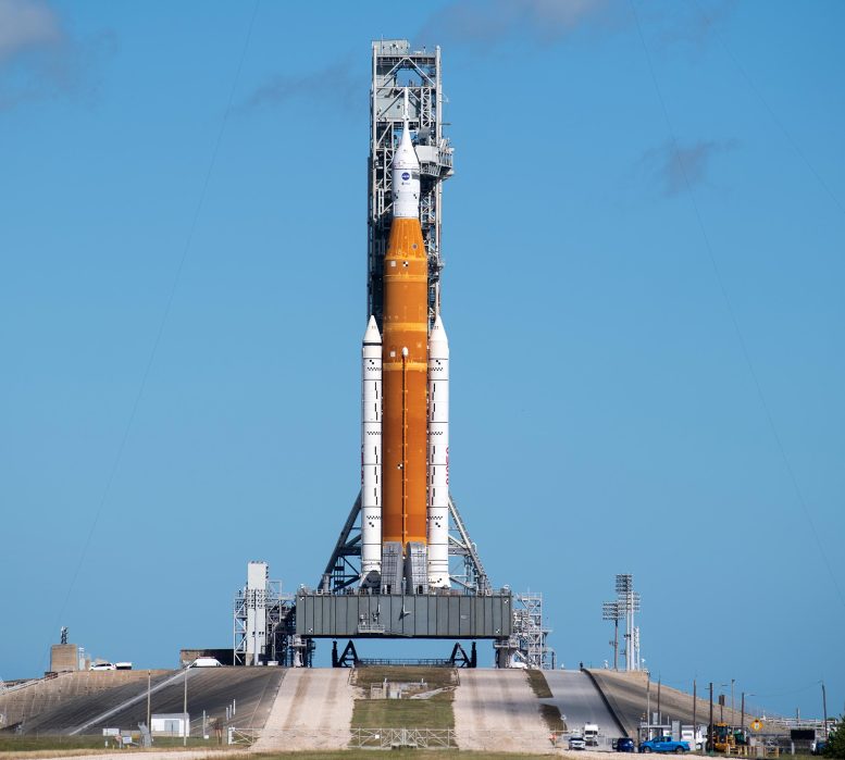NASA SLS Orion at Launch Pad