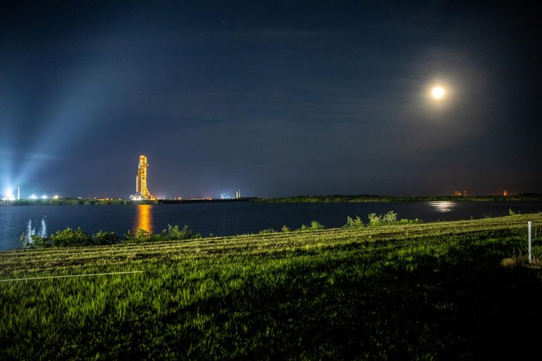 NASA SLS Rocket Orion Mobile Launcher Crawlerway