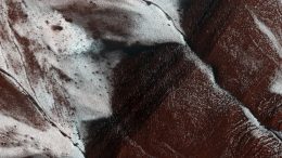 NASA Shows Frosty Slopes on Mars