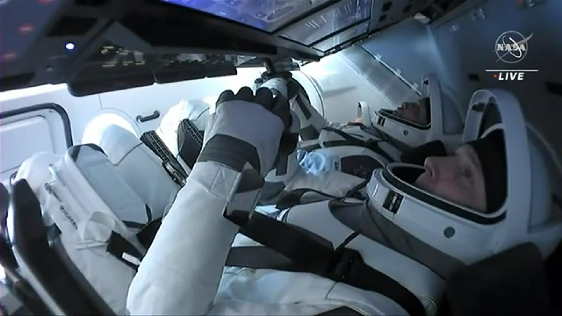 â€œI Felt Really Heavy!â€ â€“ NASAâ€™s SpaceX Crew-1 Astronauts Discuss Their Historic Mission and Return to Earth - SciTechDaily