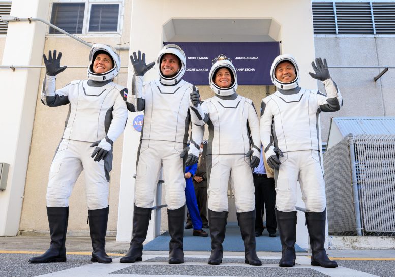 NASA SpaceX Crew-5 Wave