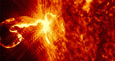 Sun Shoots Off Strong Solar Flare and Coronal Mass Ejection NASA-Video-Shows-the-Difference-Between-Flares-and-CMEs