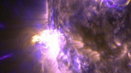 NASA Views M5 Solar Flare