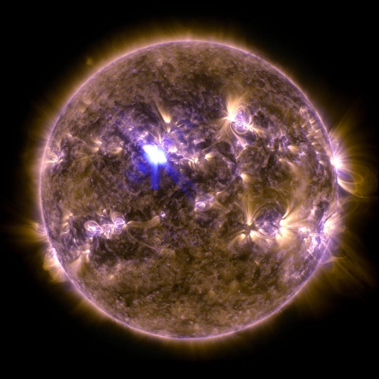 NASAs Solar Dynamics Observatory Captures Image of an M Class Flare