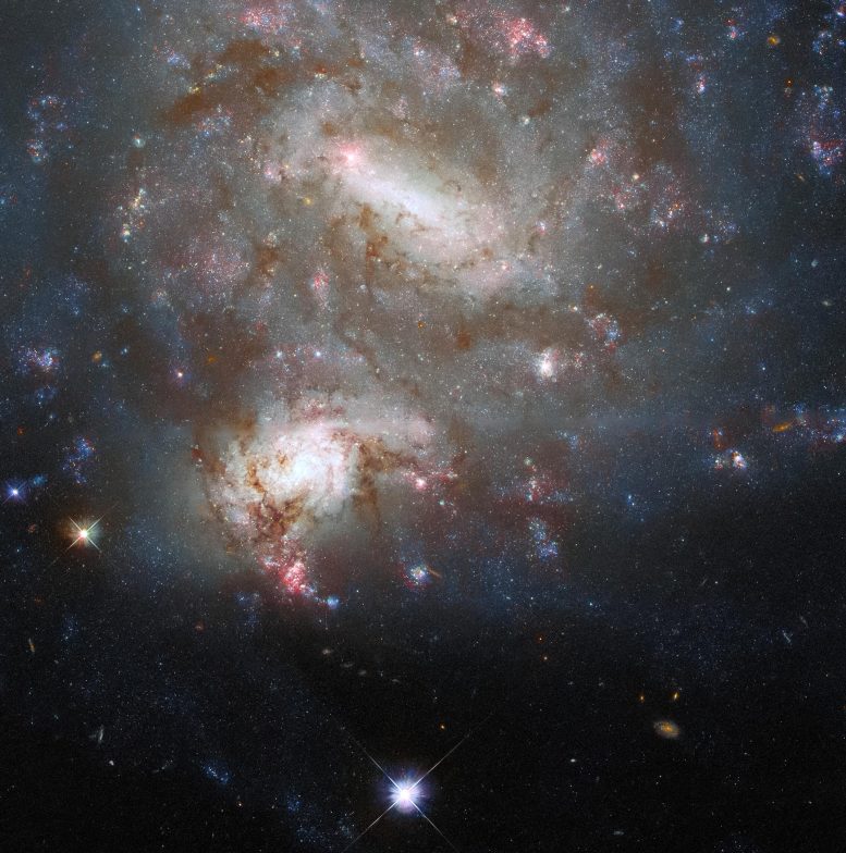 NGC 4496A e NGC 4496B