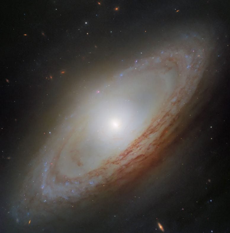 NGC 4698