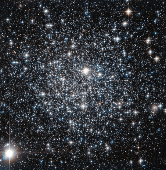 New Hubble Image of Globular Cluster IC 4499