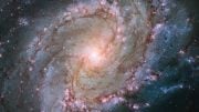 New Hubble Image of Spiral Galaxy Messier 83