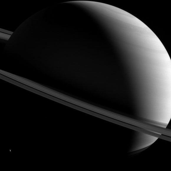 New Image of Saturn from Cassini