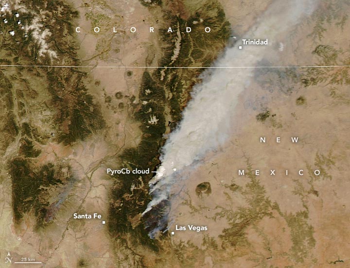 New Mexico Wildfire Spawns Fire Cloud Annotated