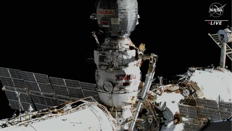 Oleg Artemyev and Samantha Cristoforetti Begin Spacewalk