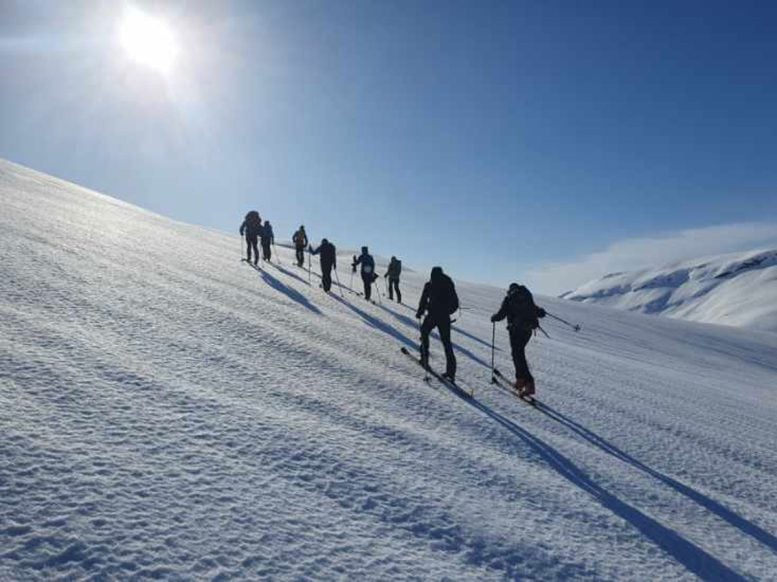 Outdoor Physical Activity During a Winter Field Course