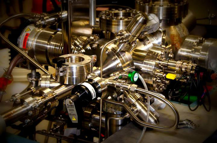 Physicists Manipulate Individual Molecules