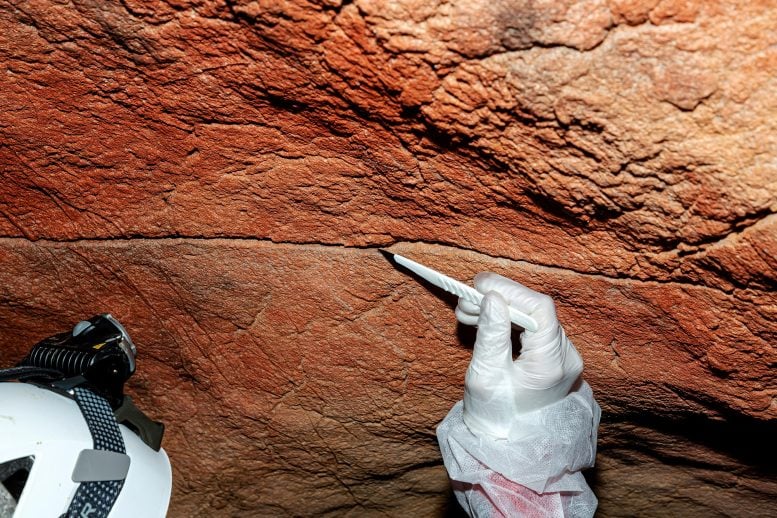 Pigment Sampling in Tebellín, Spain