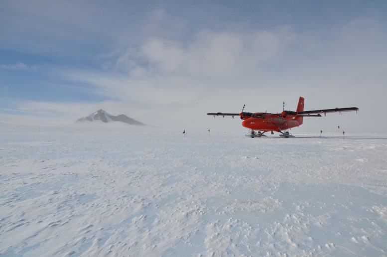 Plane Amundsen Sea Embayment