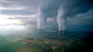 Nano-Enhanced Sodium Carbonate Breaks Barriers in Carbon Capture