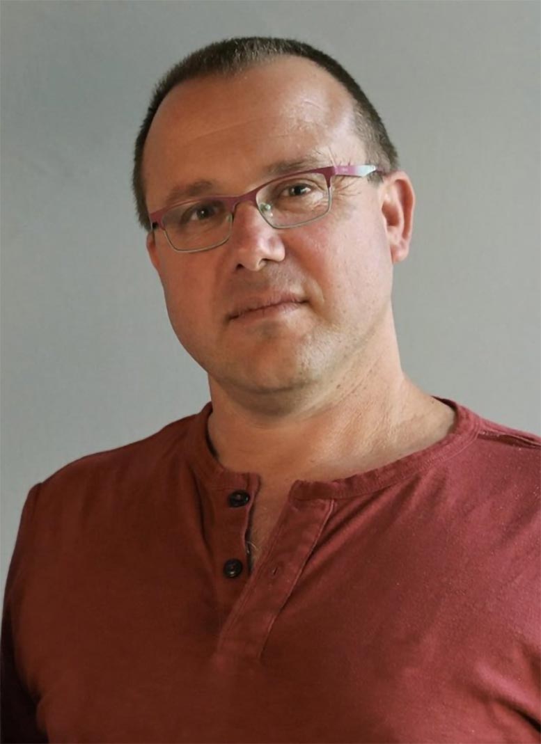 Prof. Ran Barkai