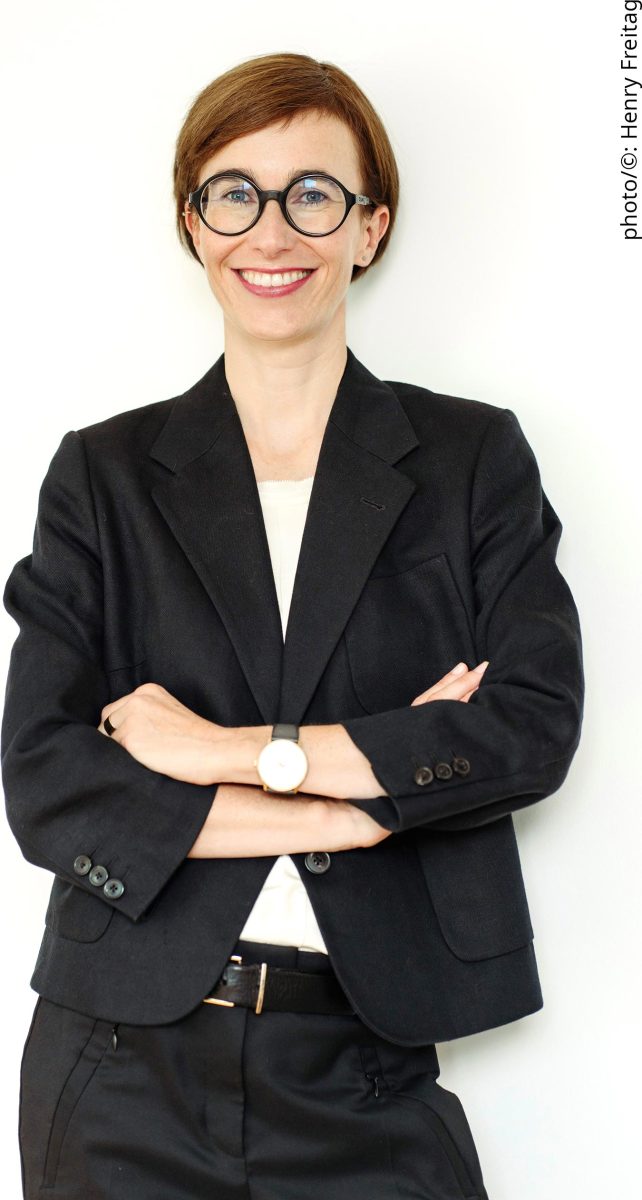 Professor Dr. Janina B&uuml;hler