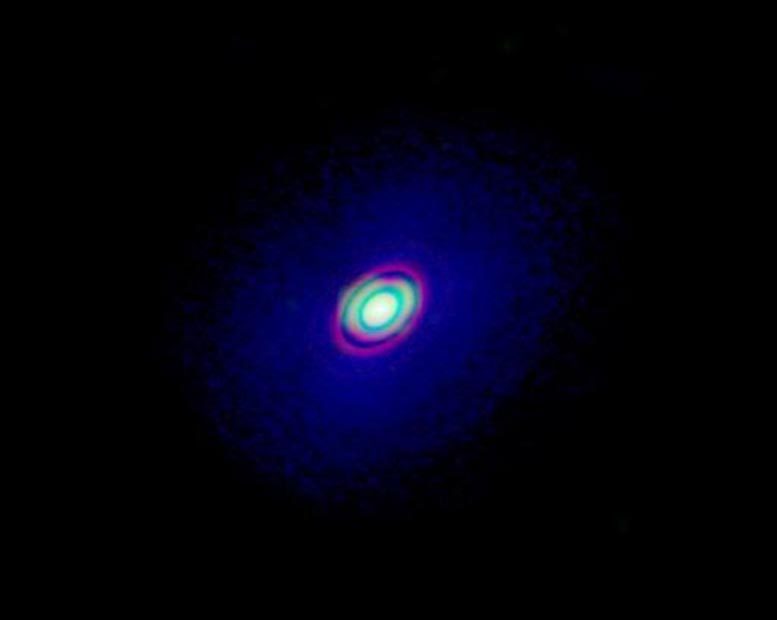 Composite Image of the Protoplanetary Disc around HD 163296