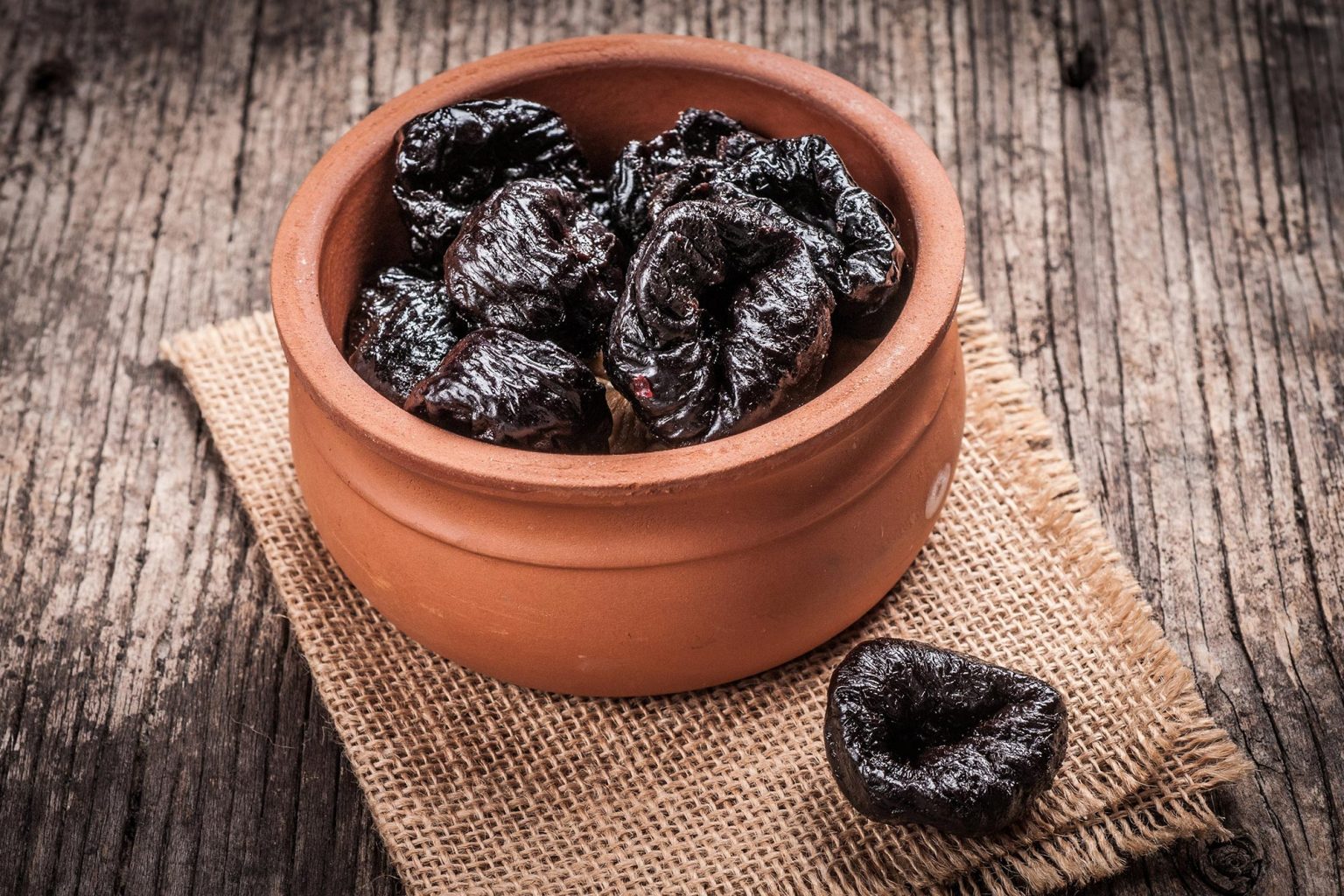 Eating Prunes May Reduce Inflammation and Improve Bone Health