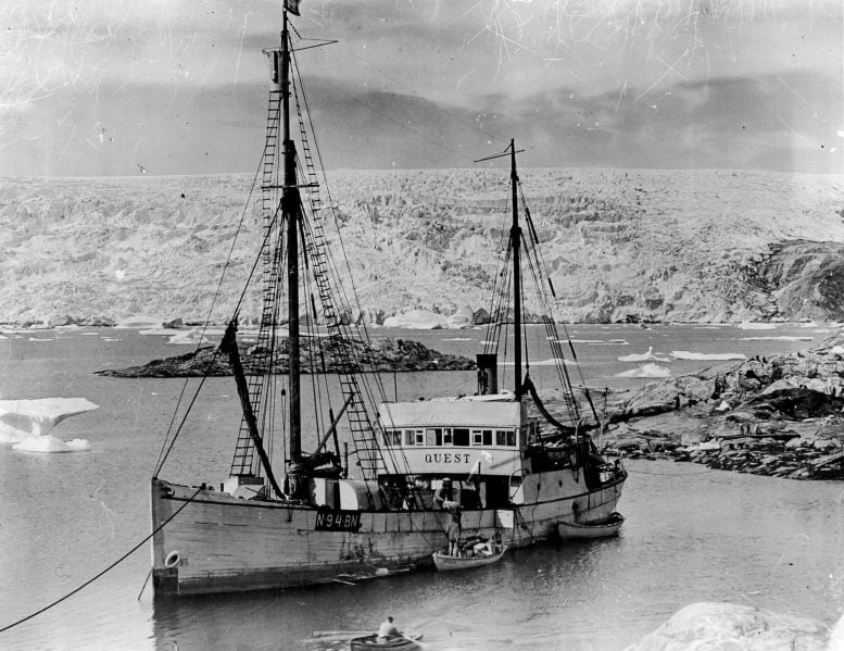 Quest Boat Shackleton