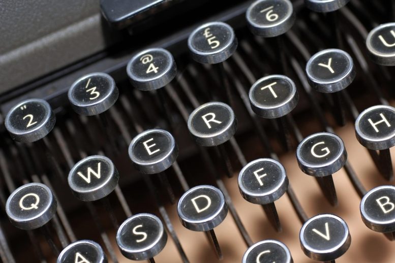 Qwerty Keyboard Typewriter