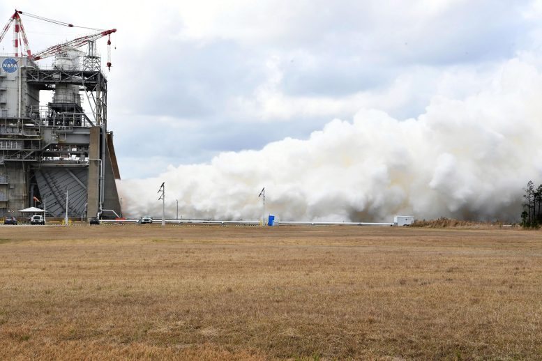 RS-25 Engine Testing for Deep Space Launches