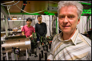 Researchers Teleport Information Between Two Clouds of Gas Atoms