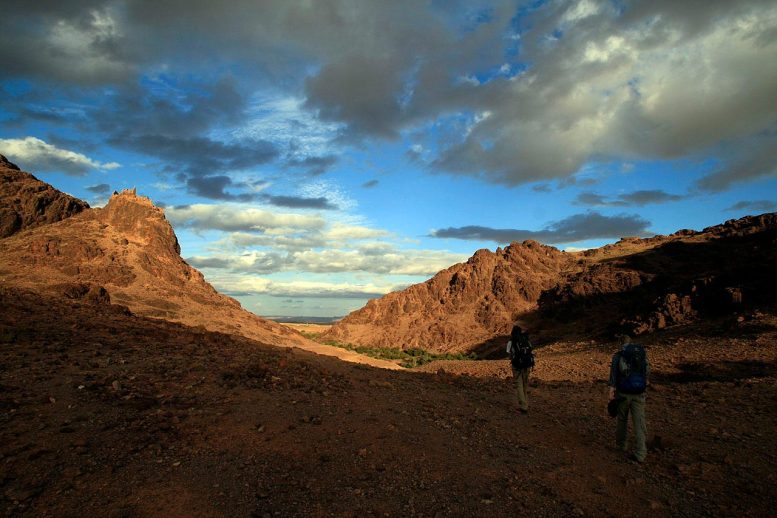 Returning From a Day&rsquo;s Work in the Caves