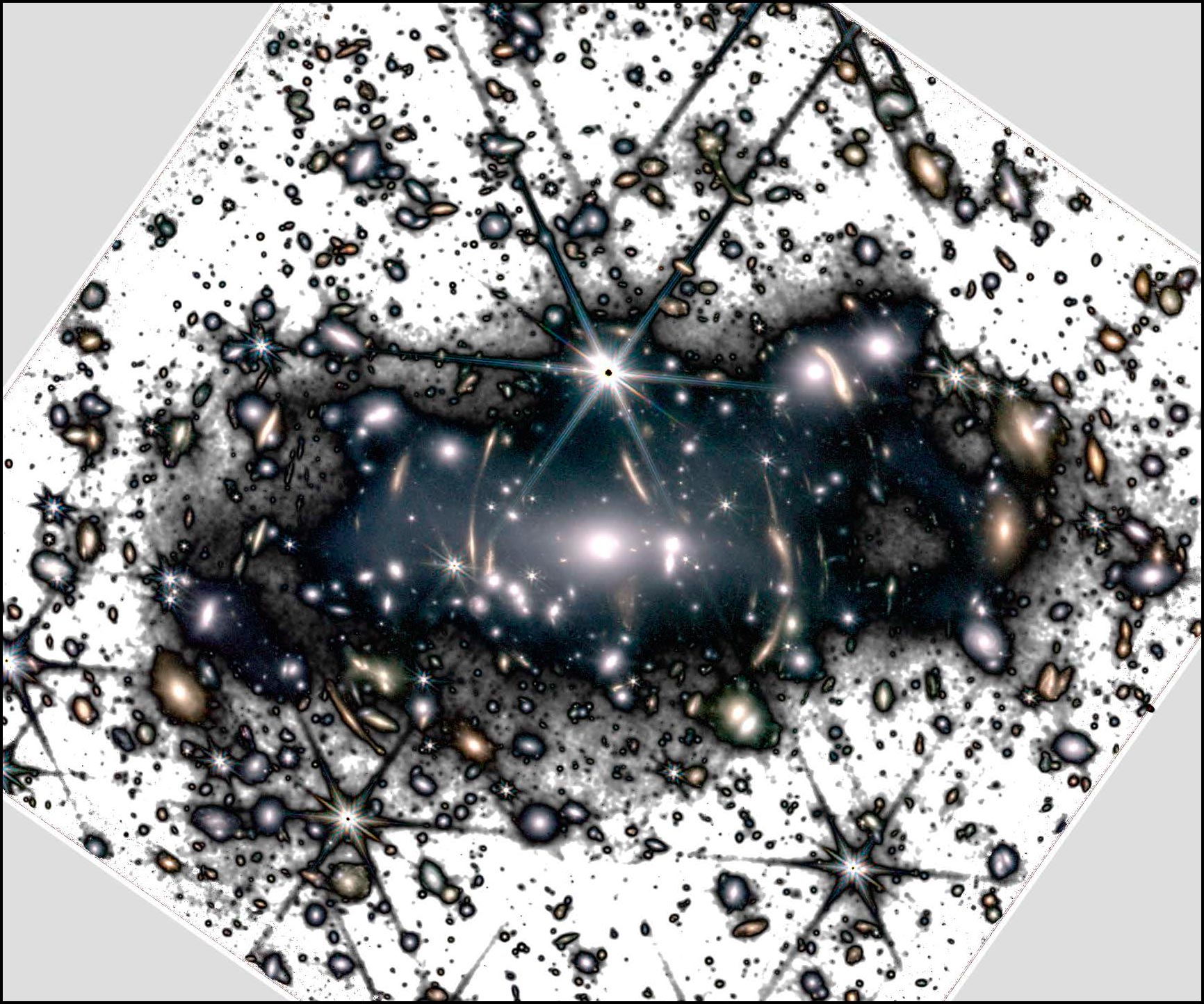 Der unvergleichliche Blick des James-Webb-Teleskops auf gespenstisches Licht in Galaxienhaufen
